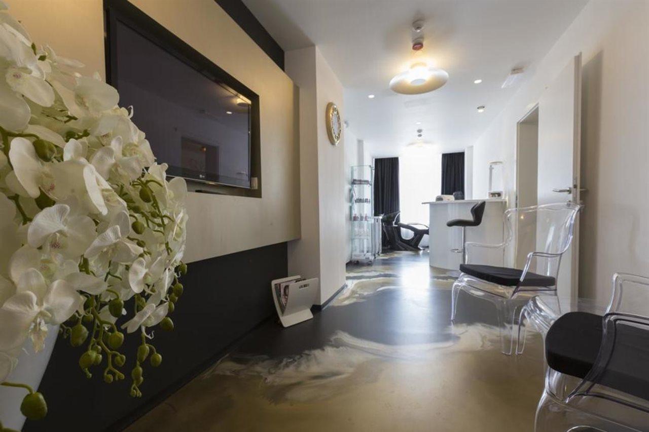 B Gold Luxury Frühstückspension 4*