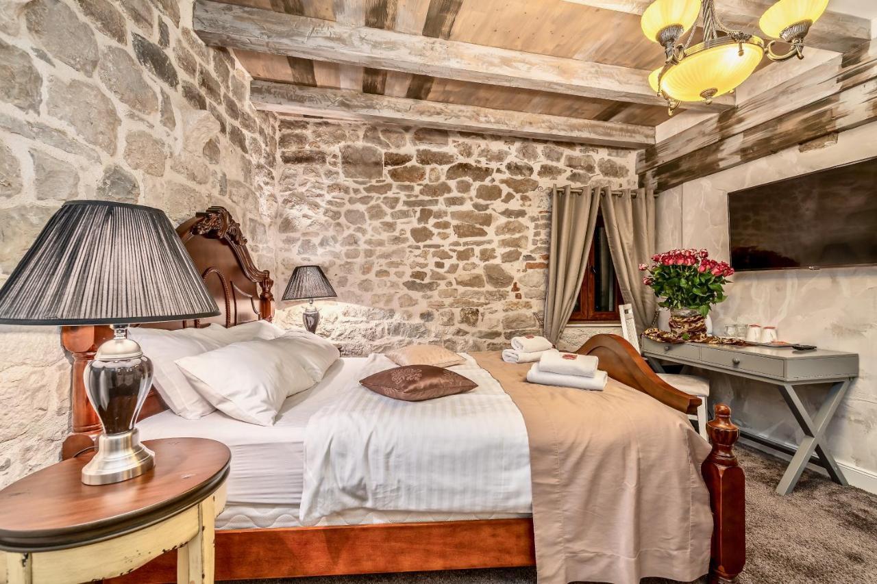 Historic Plaza Varos (adults Only) 4*