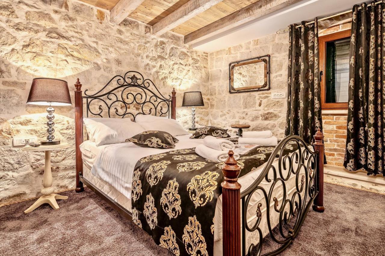Hotel Historic Plaza Varos (adults Only) 4*