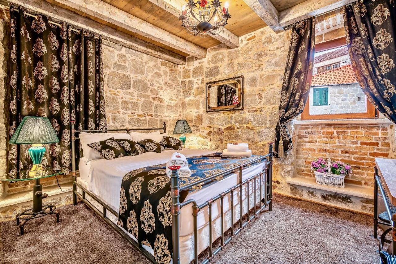 Historic Plaza Varos (adults Only) Split