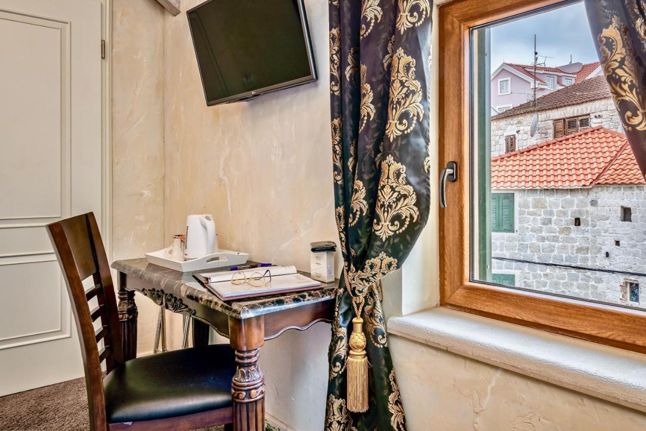 Hotel Historic Plaza Varos (adults Only) 4*