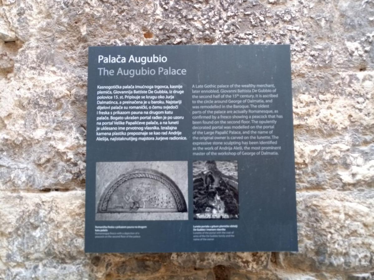 Gasthuis Gothic Palace Heritage 4*