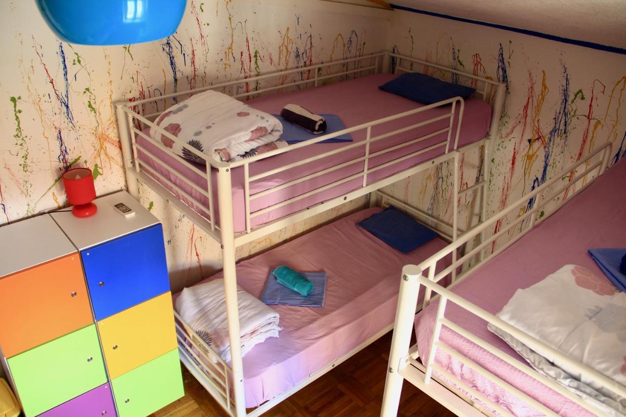 Hostel Wonderful World *