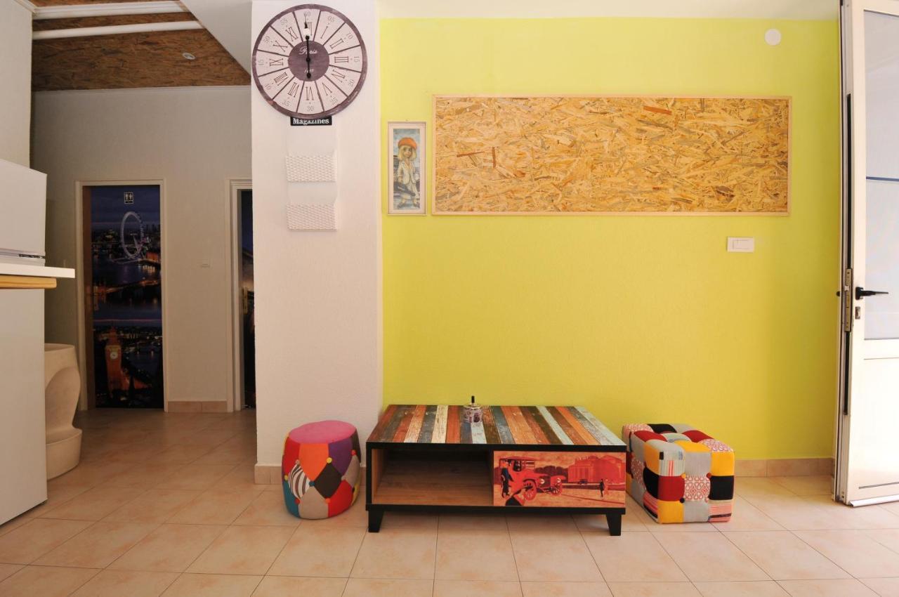 Hostel Oasis *