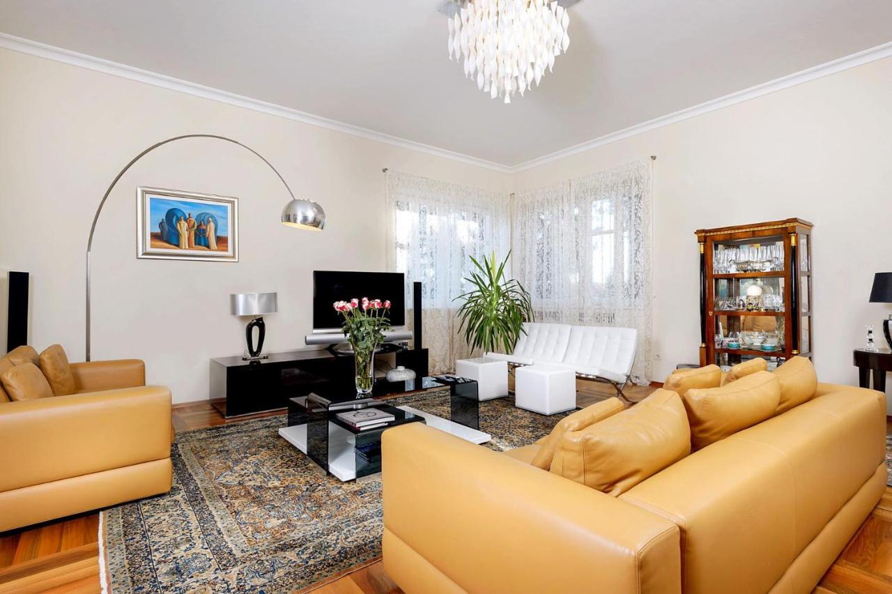 Exclusive Seafront Villa 5 Bedrooms Villa Mestro Outdoor Pool Magical Sea Views Split Villa Split