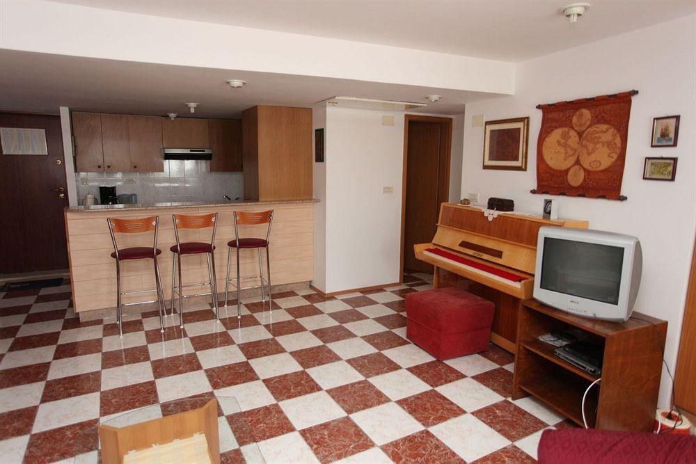 Peric Apartment Split