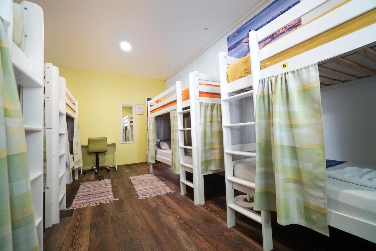 Hostel Oasis *