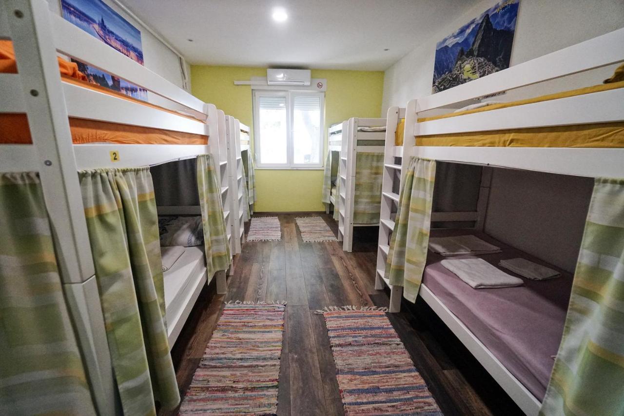 Hostel Oasis *