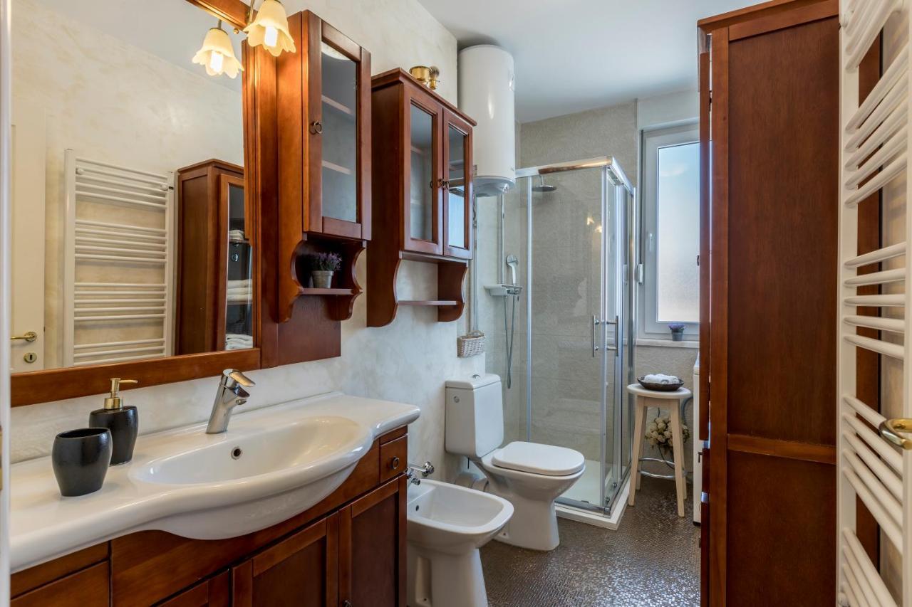Apartman Seaside Penthouse With Hot Tub Sky Living