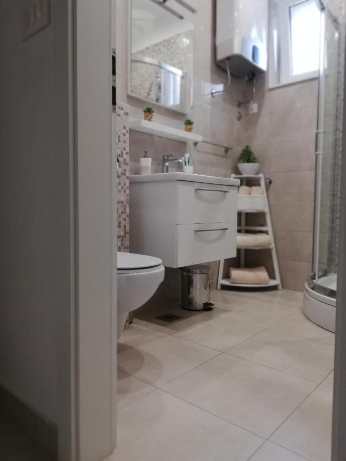 Lenka Apartment *