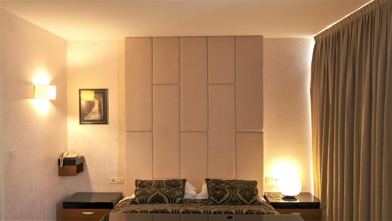 Consul 3*