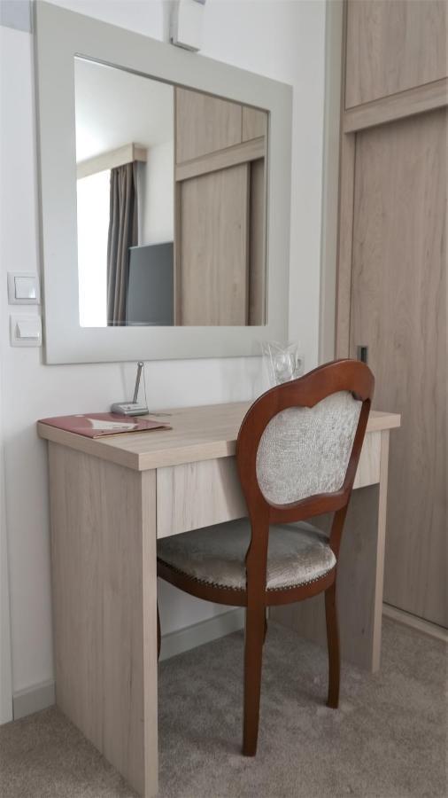 Hotel Consul