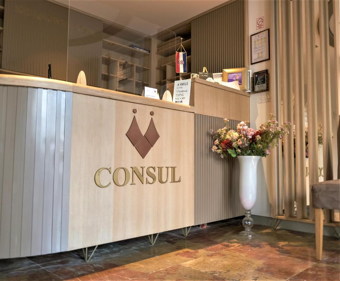 Consul 3*
