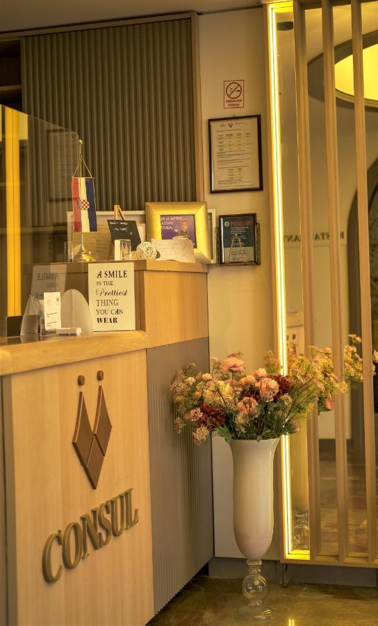 Hotel Consul 3*