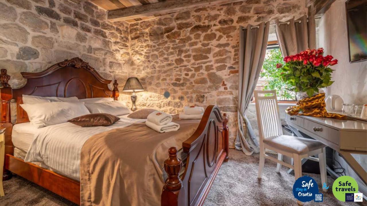 Historic Plaza Varos (adults Only) Hotel 4*