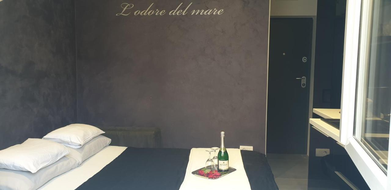 Lodore Del Mare On The Split