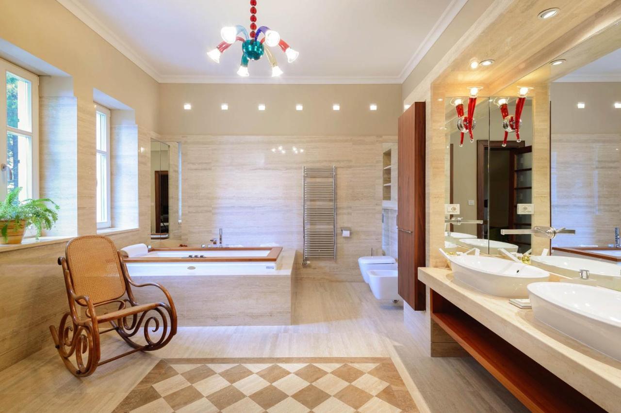 Exclusive Seafront Villa 5 Bedrooms Villa Mestro Outdoor Pool Magical Sea Views Split Villa Split