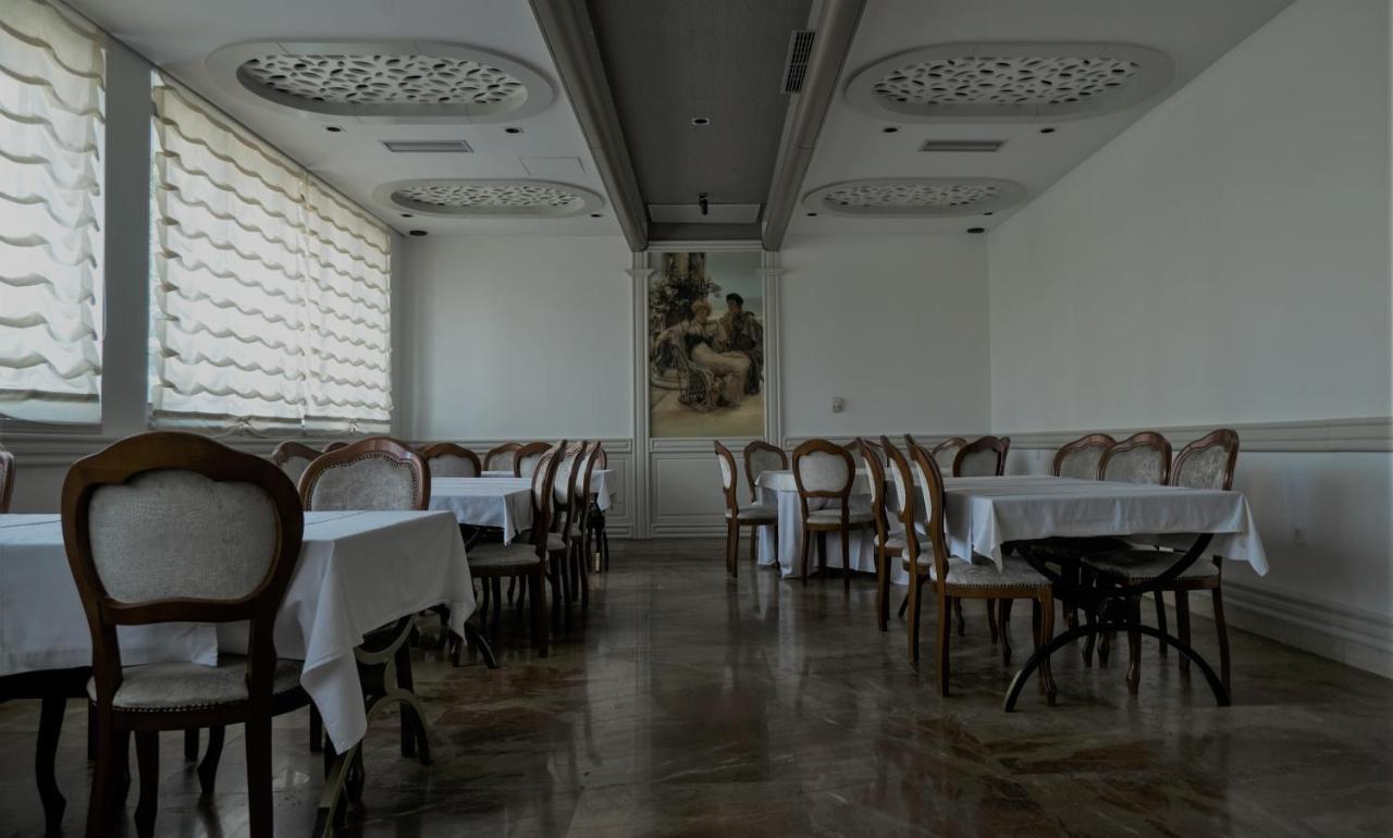 Consul Hotel