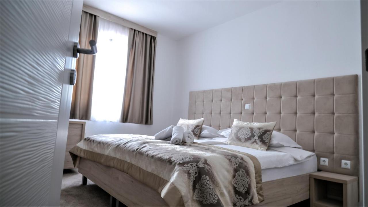 Hotel Consul 3*
