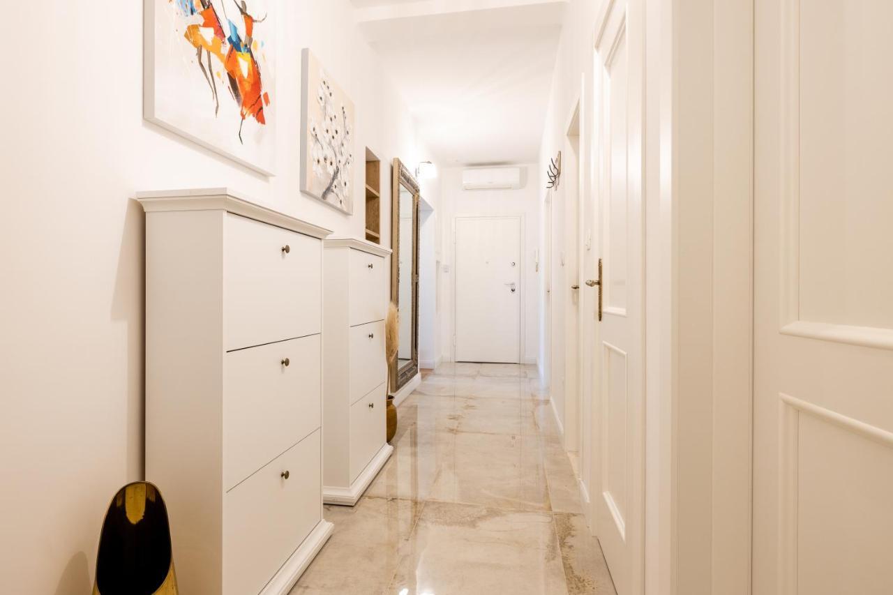 Aurelia Apartment *