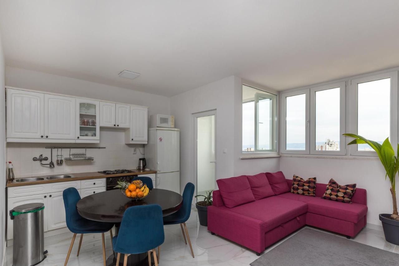 Apartman Leilani -stunning View Near The Center!