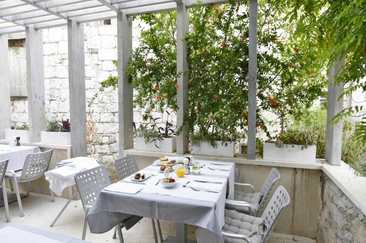 Divota Hotel