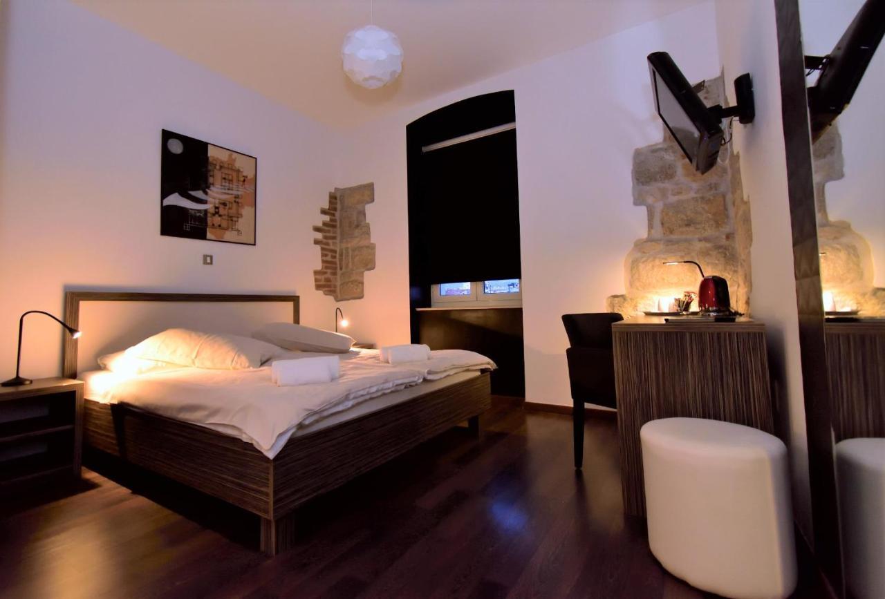 Marmontova Luxury
