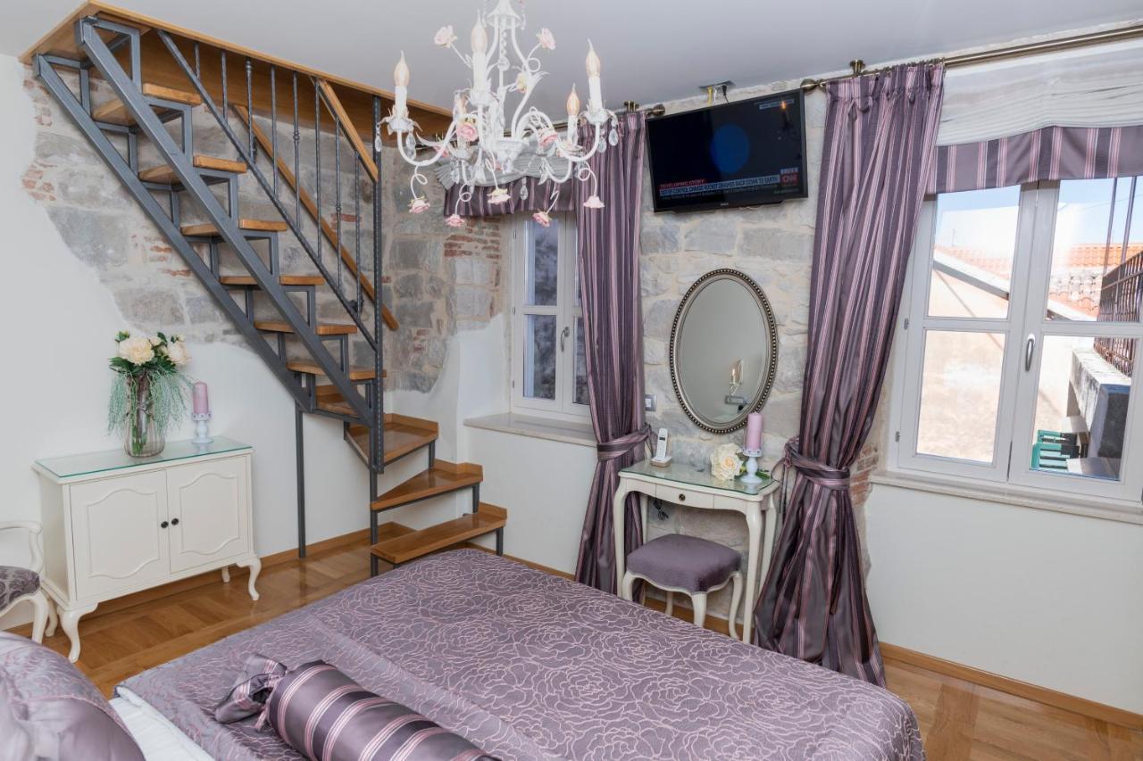 Gothic Palace Heritage Gasthuis 4*