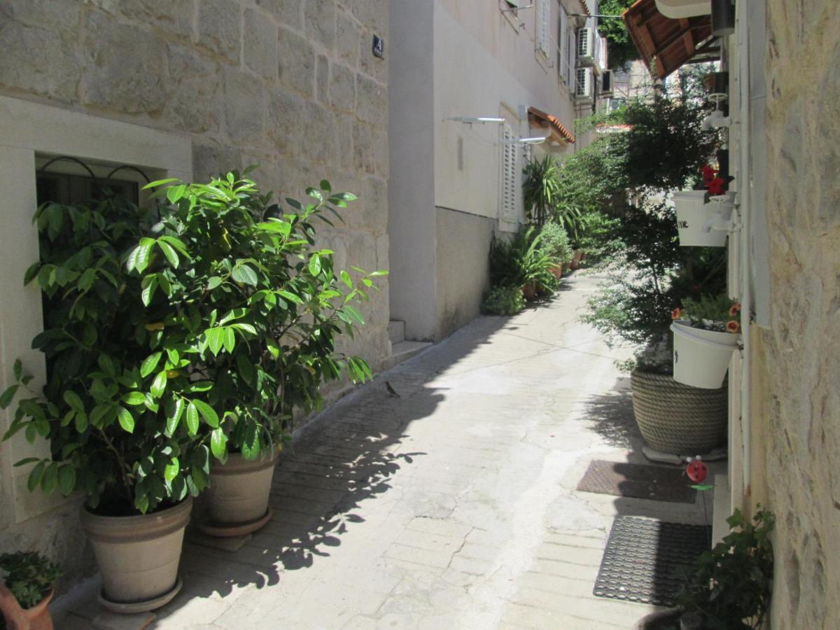 Gasthuis Rm Antonio On Dumanica St - En-suite Rm 5 Min To The Old Town Of Split