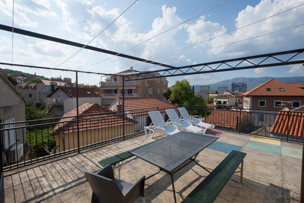 Panorama 1 *