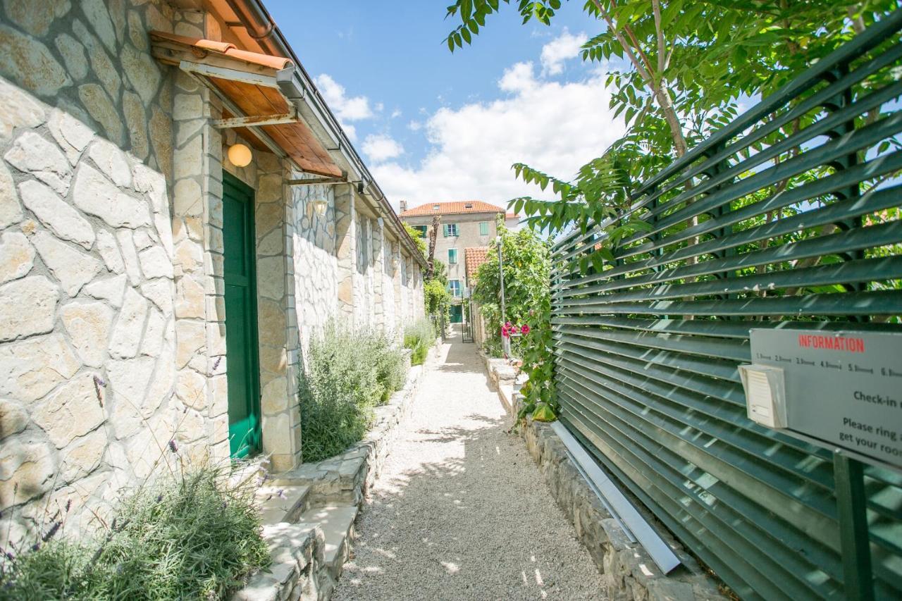 Garden 3* Split
