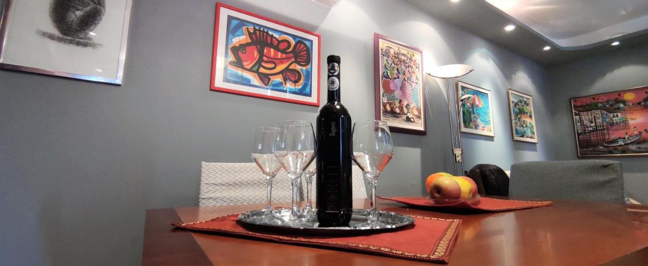 Blue Stella Luxury Apartment