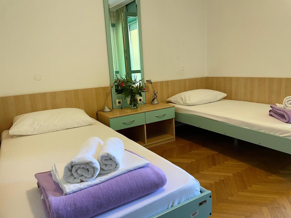 Hostel Spinut * Split