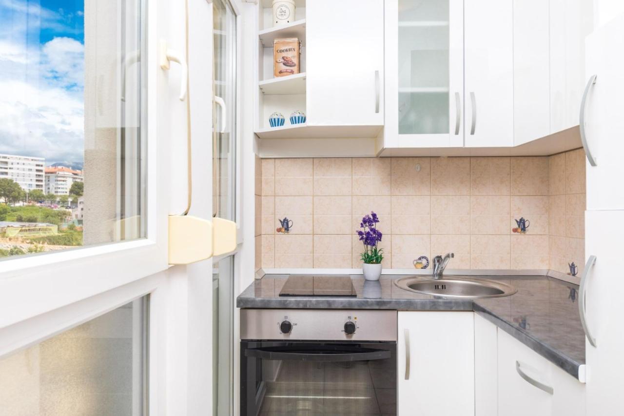 Apartment Close To Znjan Beach Spacious Studio With Balcony *