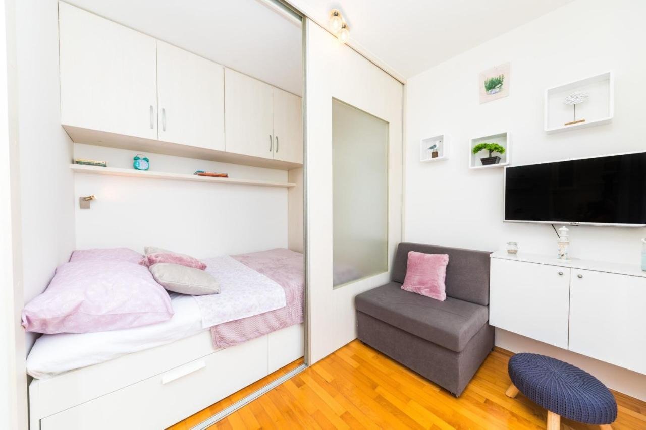 Close To Znjan Beach Spacious Studio With Balcony * Split