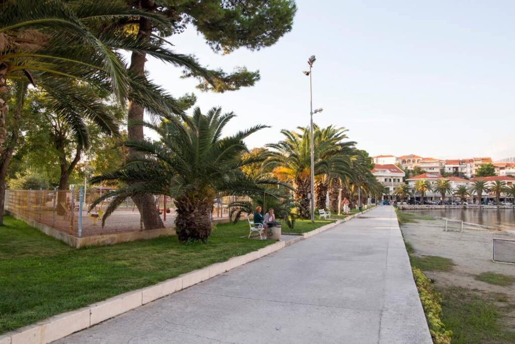 Luxury Viki Very Close To Beach Apartment