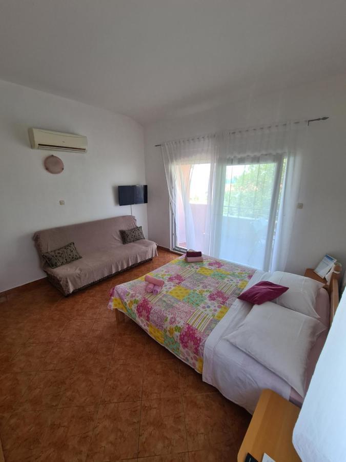 Apartment Ljubo *