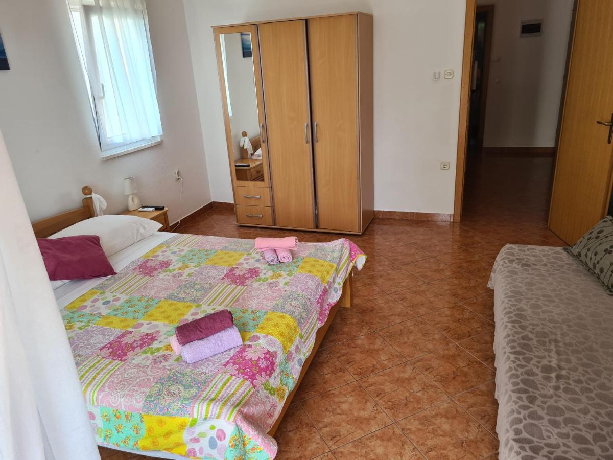 Ljubo Apartment *