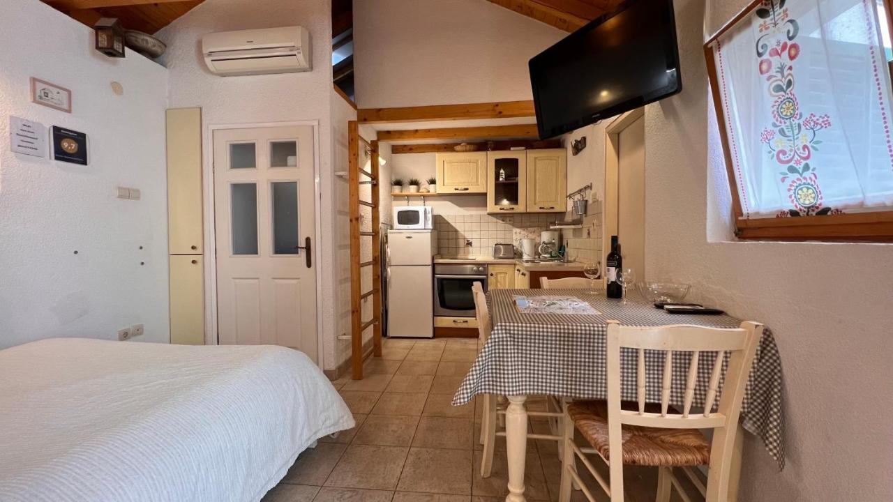 F Guest house 3*