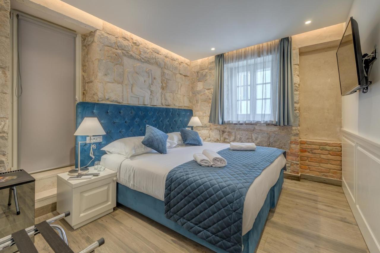 Stonemasons Heritage 4*