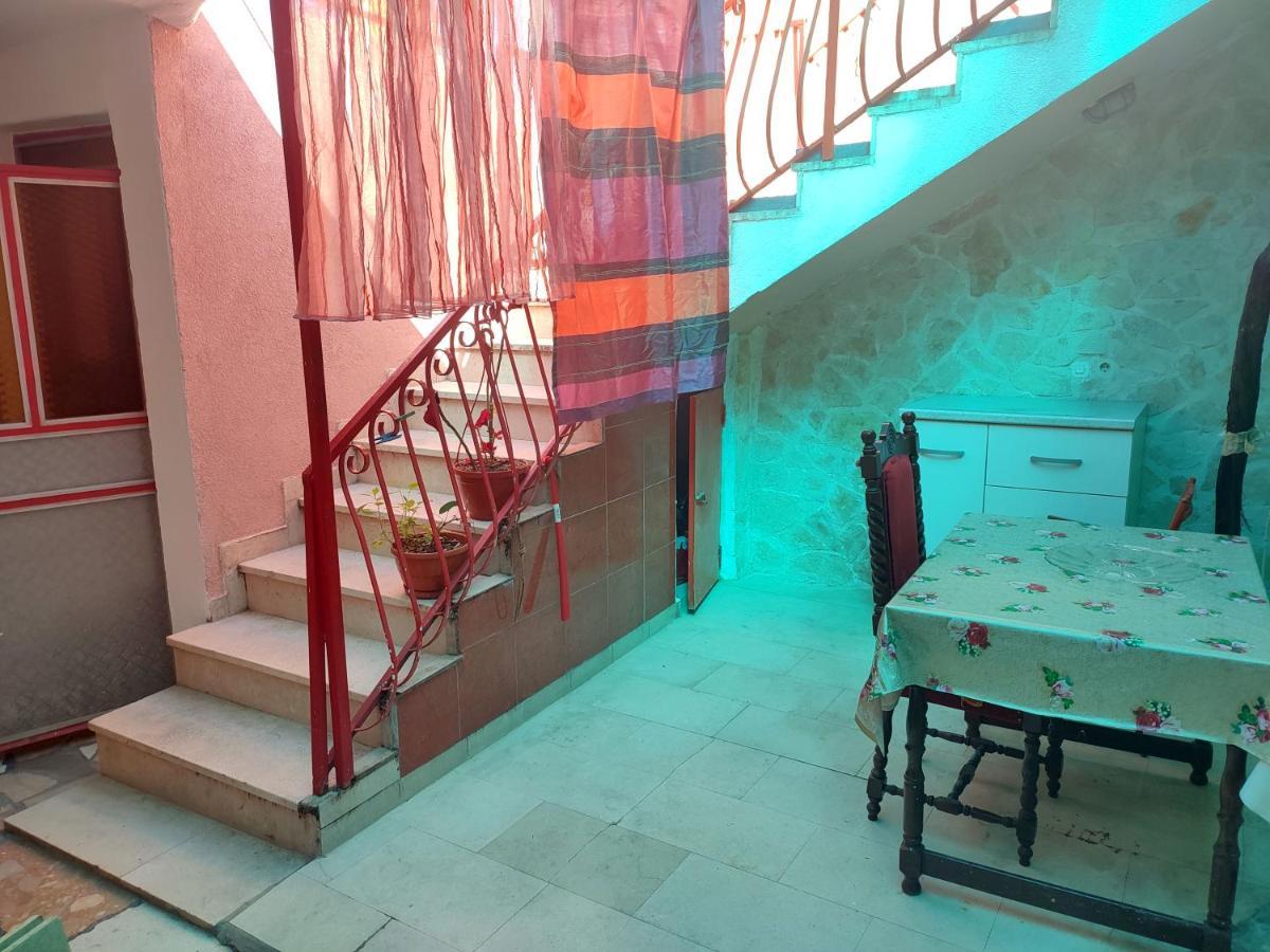 Apartmani Ana Leko Apartment