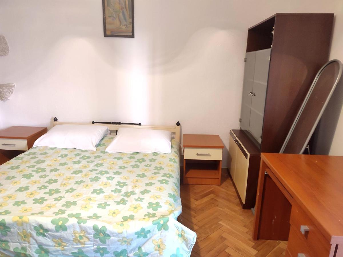 Apartmani Ana Leko Apartment