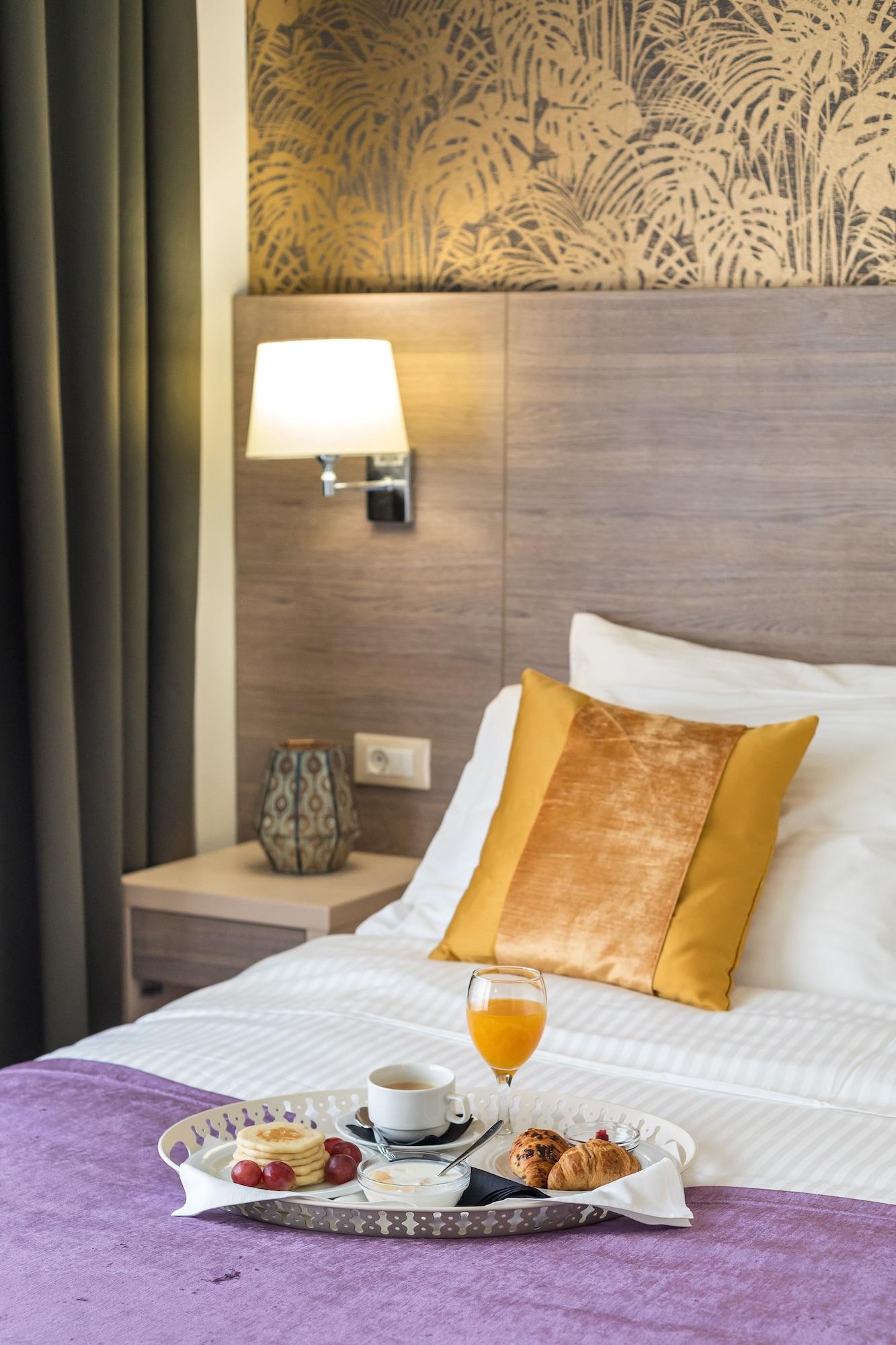Hotel Mondo 4* Split