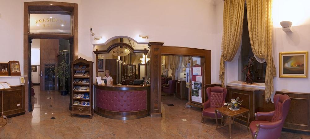 Hotel President