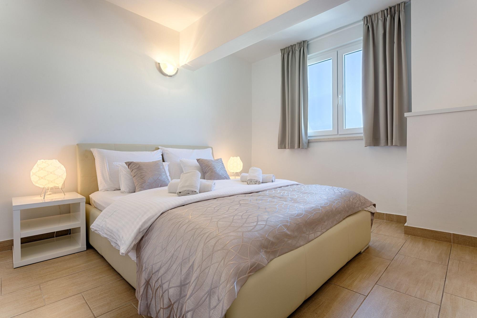 Adriatic Queen & Apartment