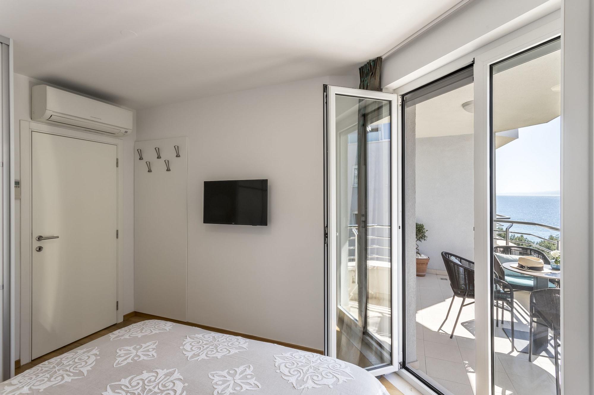 Adriatic Queen & Apartment Split