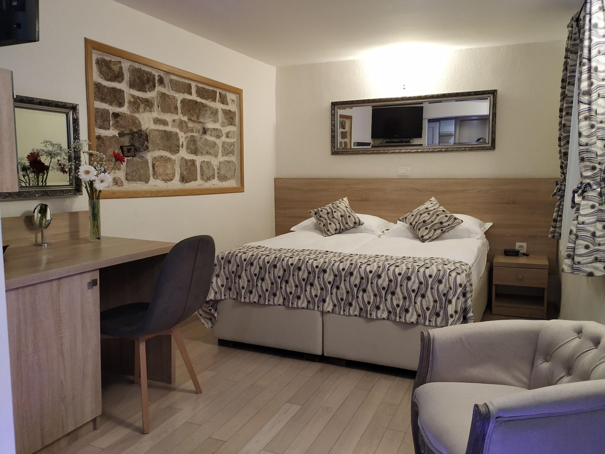 Kastel 1700 Hotel 3*