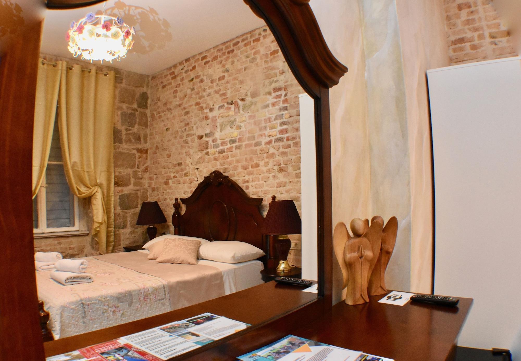 Pietra Rossa Hotel