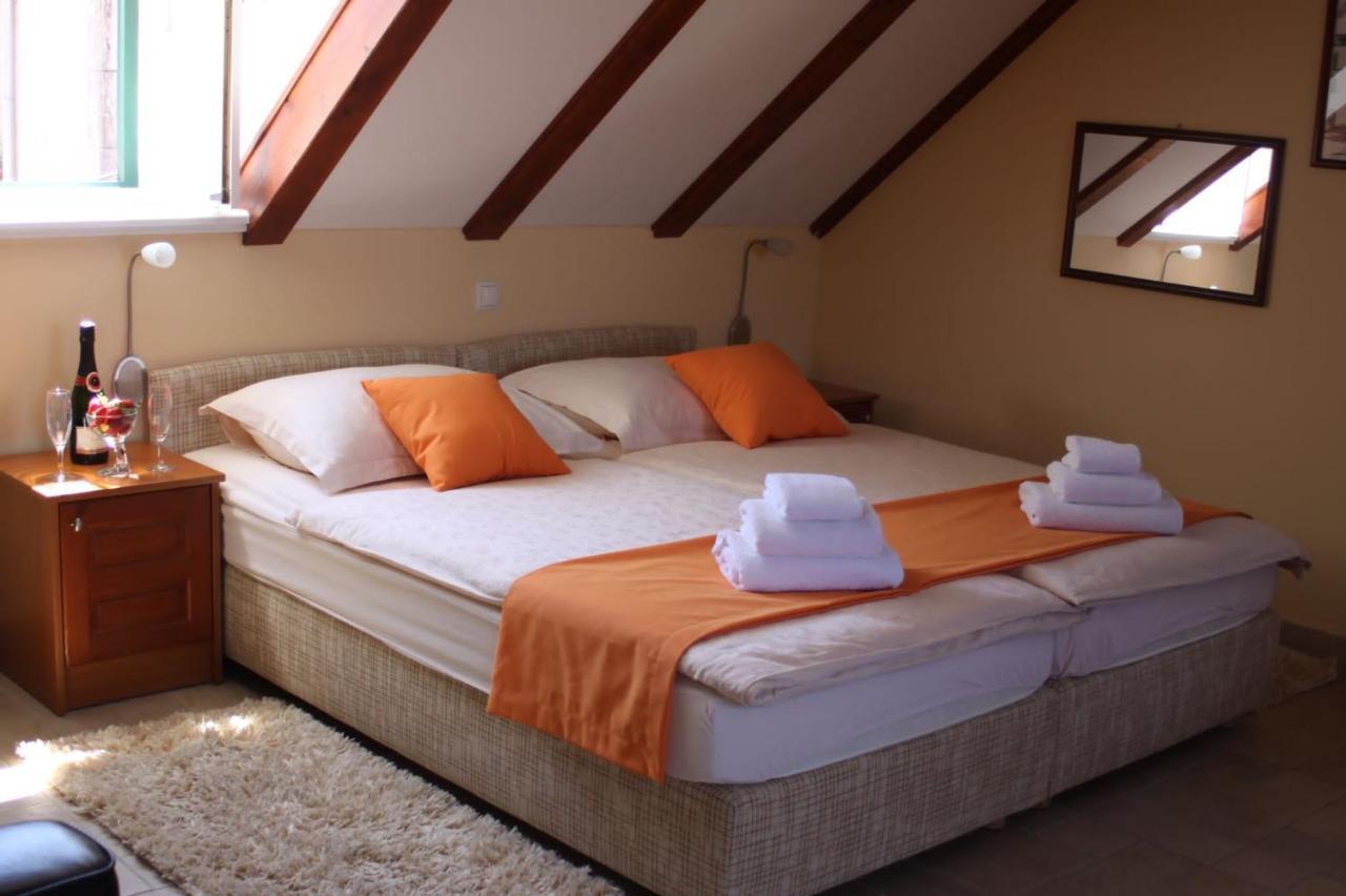 Toni Palace 4*