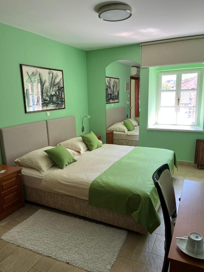 Toni Palace Gasthof 4*